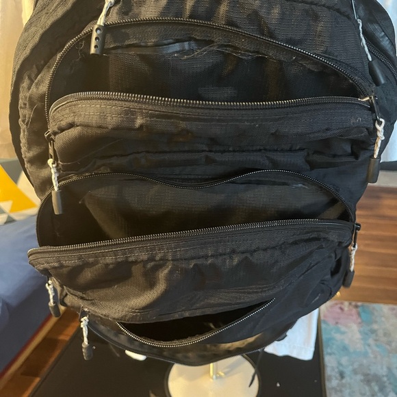 L.L. Bean Travel Backpack - Picture 6 of 12